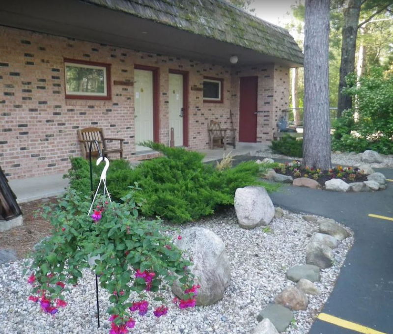 Red Moose Lodge - From Web Listing